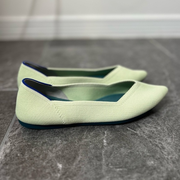 Rothy's Shoes - Rothy's The Point Sour Apple Green Flats Size W7.5 Office Travel